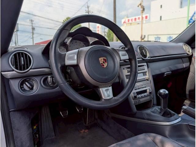PORSCHE CAYMAN