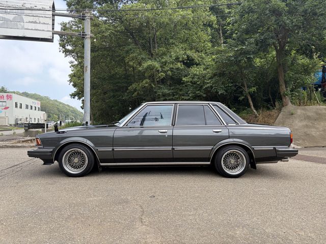MARK2 sedan