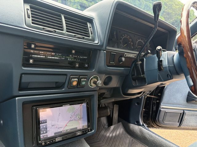 MARK2 sedan