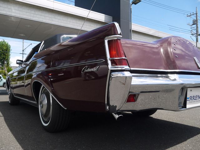 LINCOLN CONTINENTAL