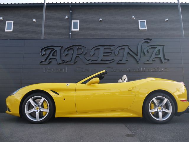 FERRARI California T