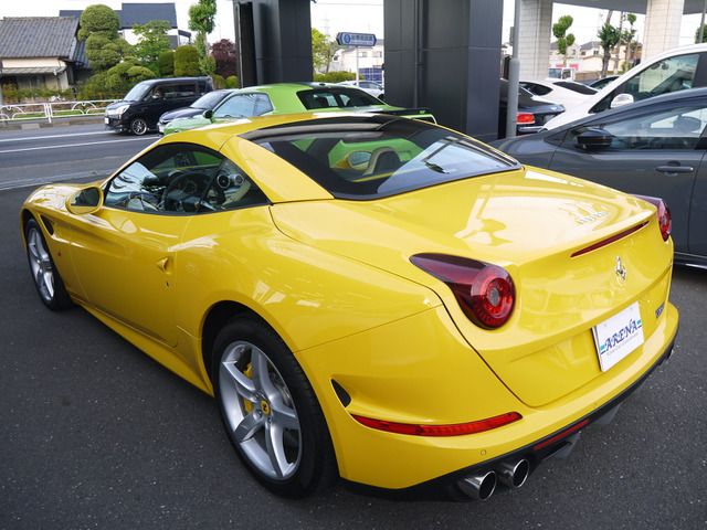 FERRARI California T