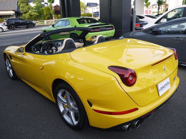 FERRARI California T