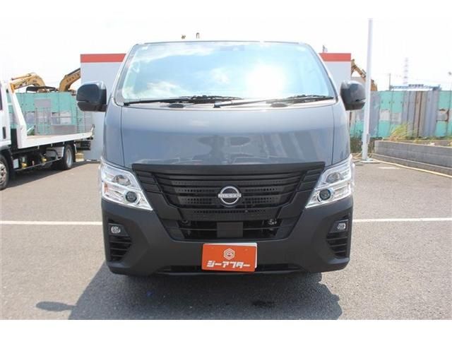 CARAVAN van 2WD