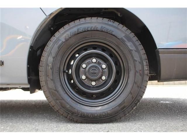 CARAVAN van 2WD