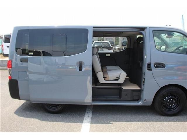 CARAVAN van 2WD