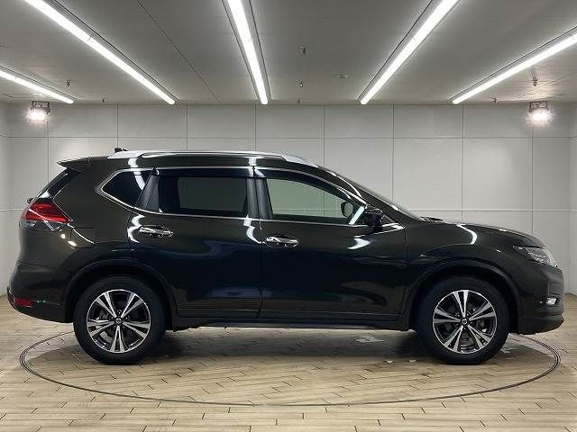 X-TRAIL 4WD