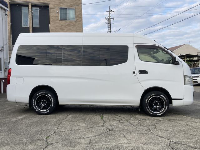 NV350 CARAVAN 4WD