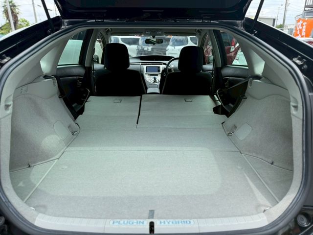 PRIUS PHV