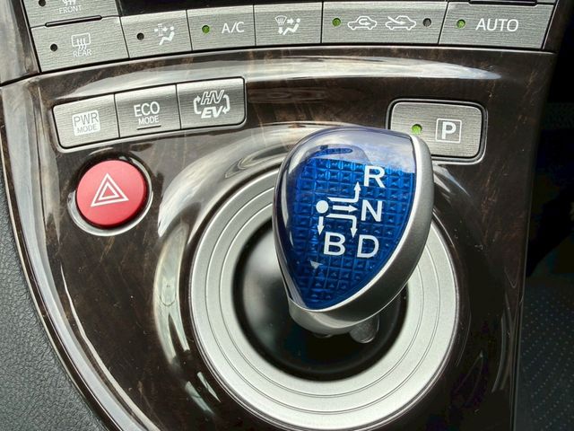 PRIUS PHV