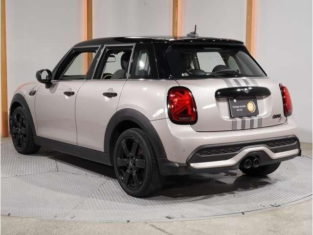 MINI COOPER SD 5DOOR