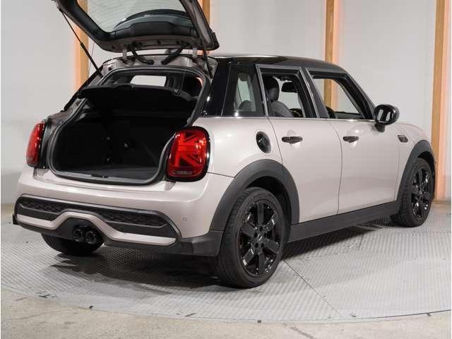 MINI COOPER SD 5DOOR