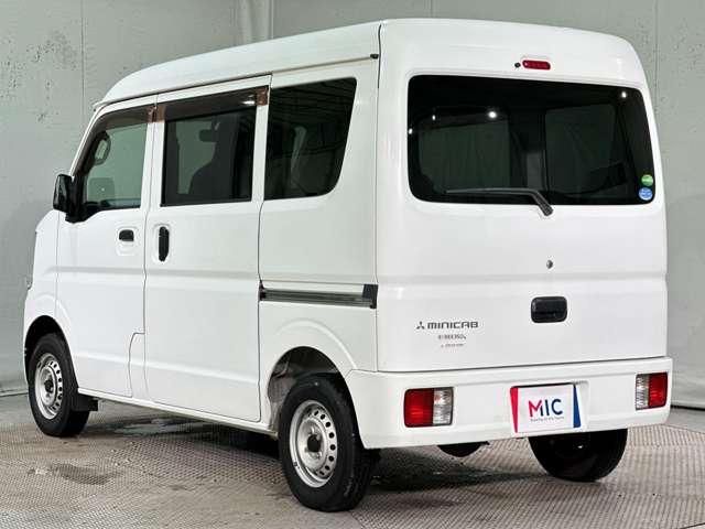 MINICAB van