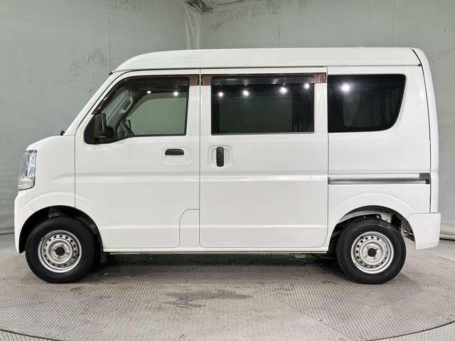 MINICAB van