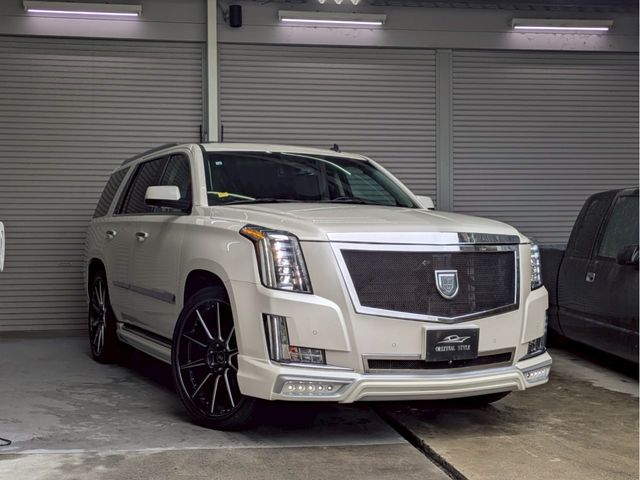 CADILLAC ESCALADE