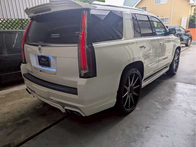 CADILLAC ESCALADE