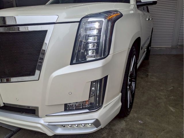 CADILLAC ESCALADE