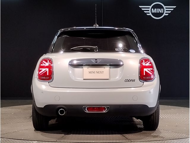 MINI COOPER 5DOOR