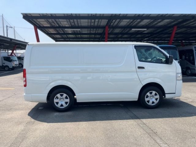 HIACE van 4WD
