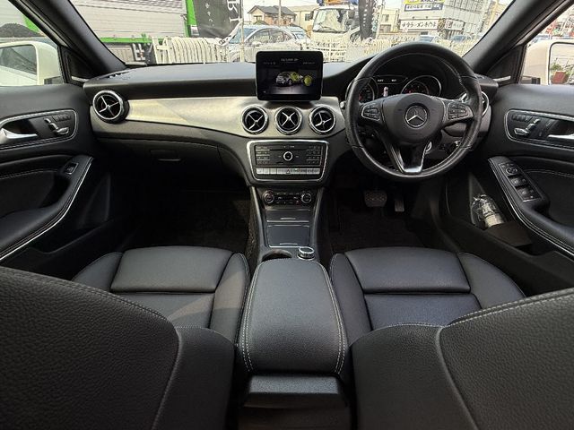 MERCEDES BENZ GLA class