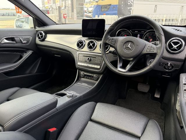 MERCEDES BENZ GLA class