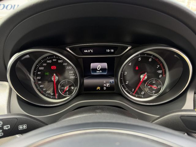 MERCEDES BENZ GLA class
