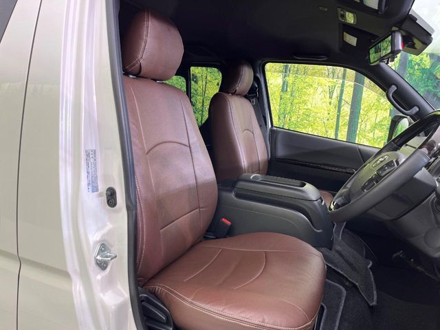 HIACE van 4WD