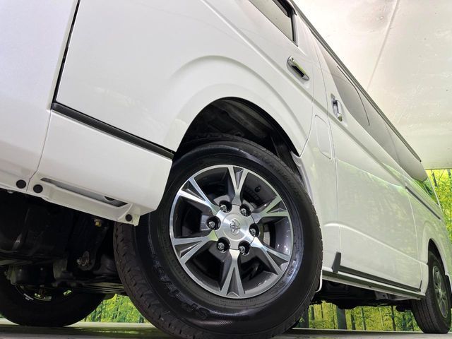HIACE van 4WD