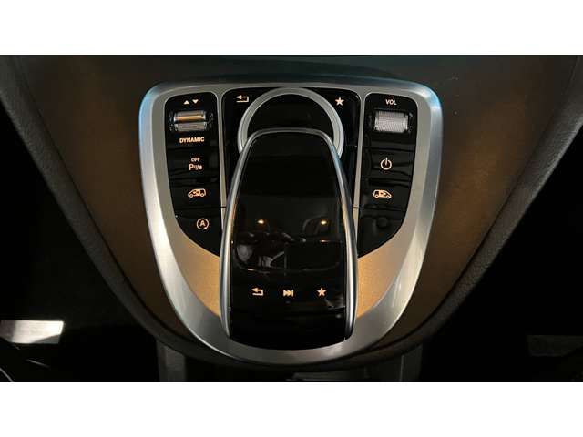 MERCEDES BENZ V class