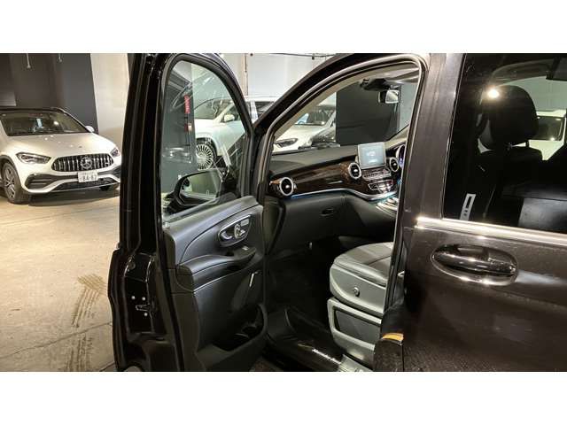 MERCEDES BENZ V class