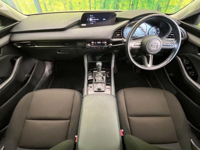MAZDA3 SEDAN