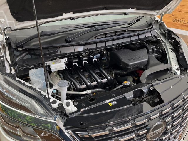 SERENA  S-HYBRID 4WD