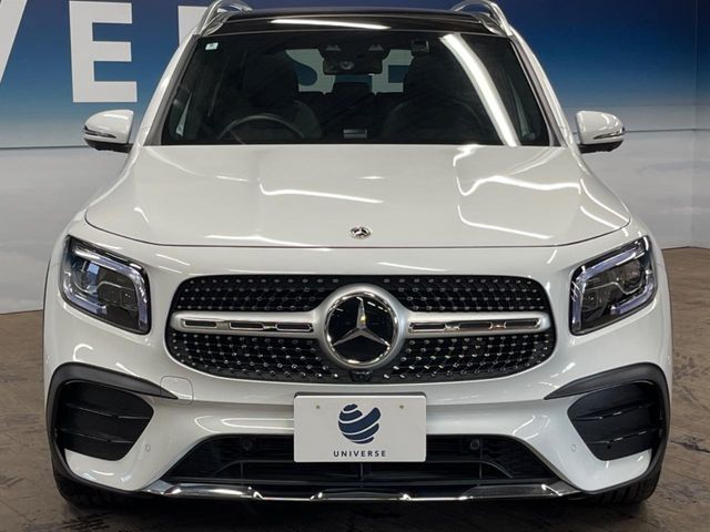 MERCEDES BENZ GLB