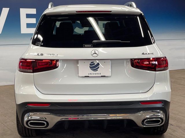 MERCEDES BENZ GLB