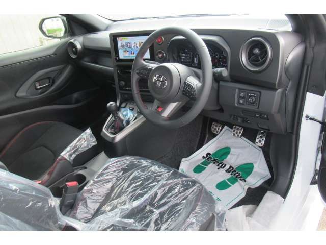 GR YARIS