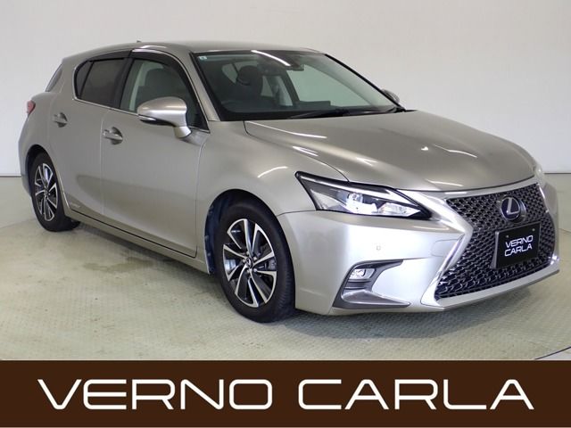 LEXUS CT200h