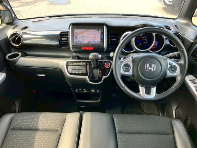 N BOX CUSTOM