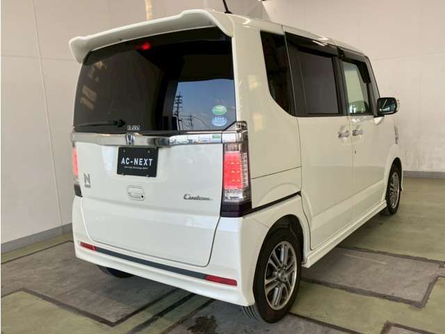 N-BOX