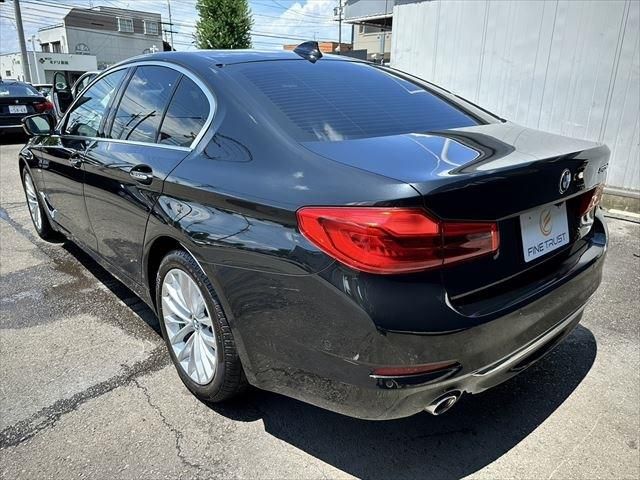 BMW 5 Series sedan