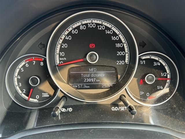 VOLKSWAGEN up!
