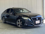 CROWN sedan hybrid