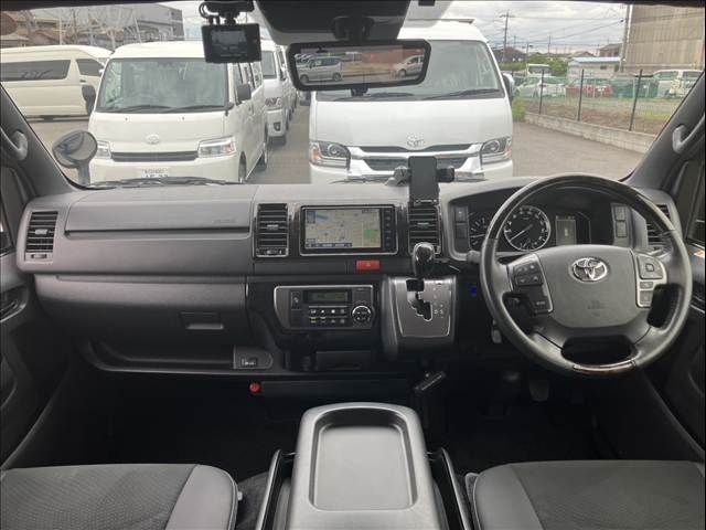 HIACE van 4WD