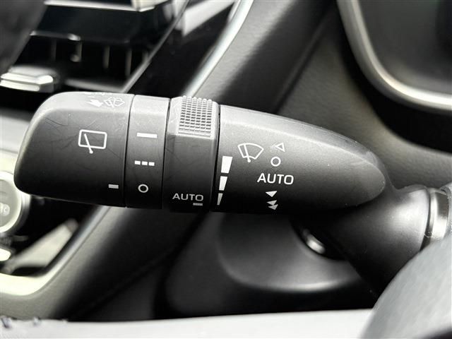 COROLLA CROSS HYBRID