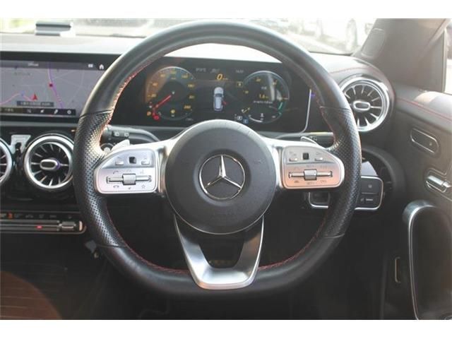 MERCEDES BENZ CLA Shooting Brake