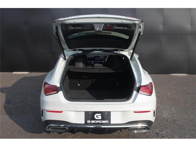 MERCEDES BENZ CLA Shooting Brake