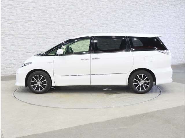 ESTIMA HYBRID 4WD