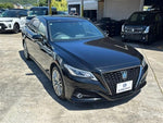 CROWN sedan hybrid