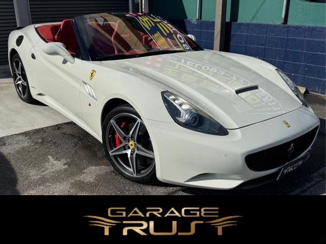 FERRARI California 30
