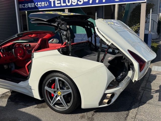 FERRARI California 30