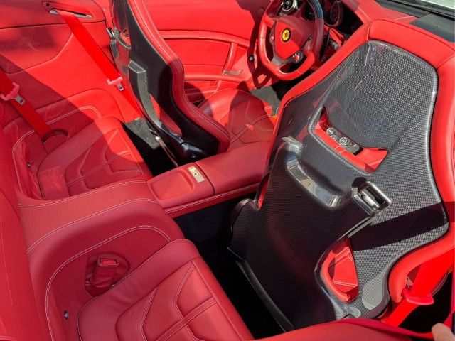 FERRARI California 30